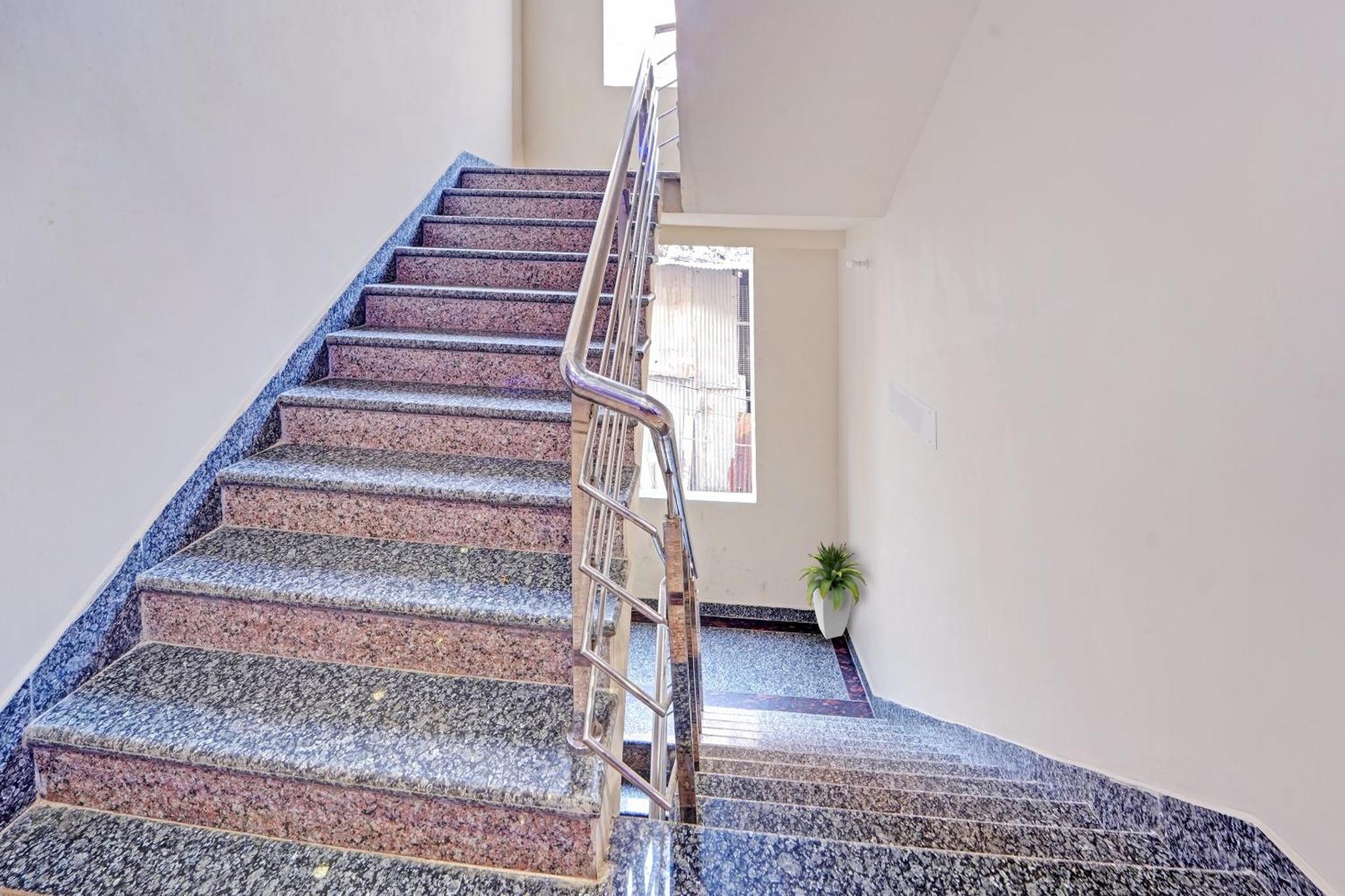 Hotel O Saharsh Hotel Patna  Zewnętrze zdjęcie
